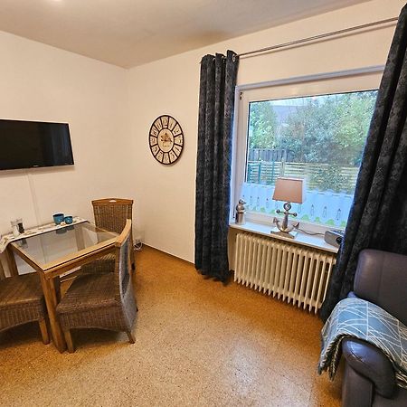 Ferienwohnungen Im Haus Ankerplatz Esens Zewnętrze zdjęcie