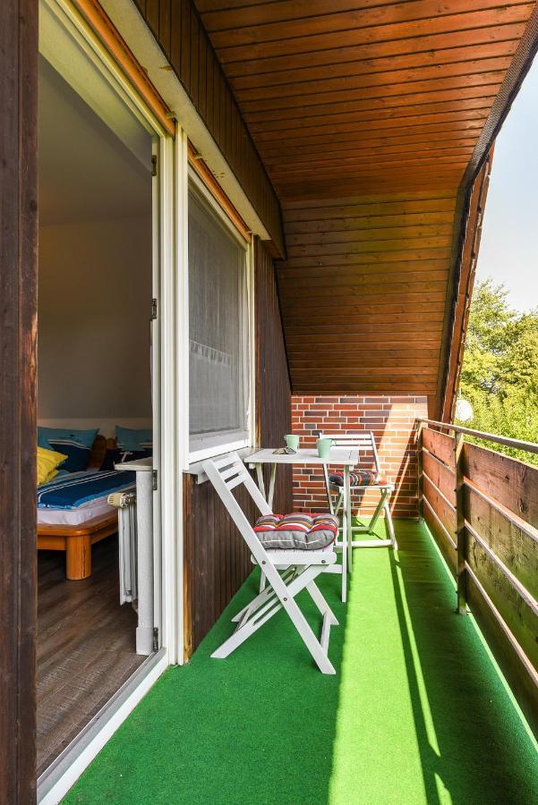 Ferienwohnungen Im Haus Ankerplatz Esens Zewnętrze zdjęcie