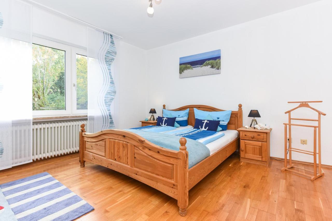 Ferienwohnungen Im Haus Ankerplatz Esens Zewnętrze zdjęcie