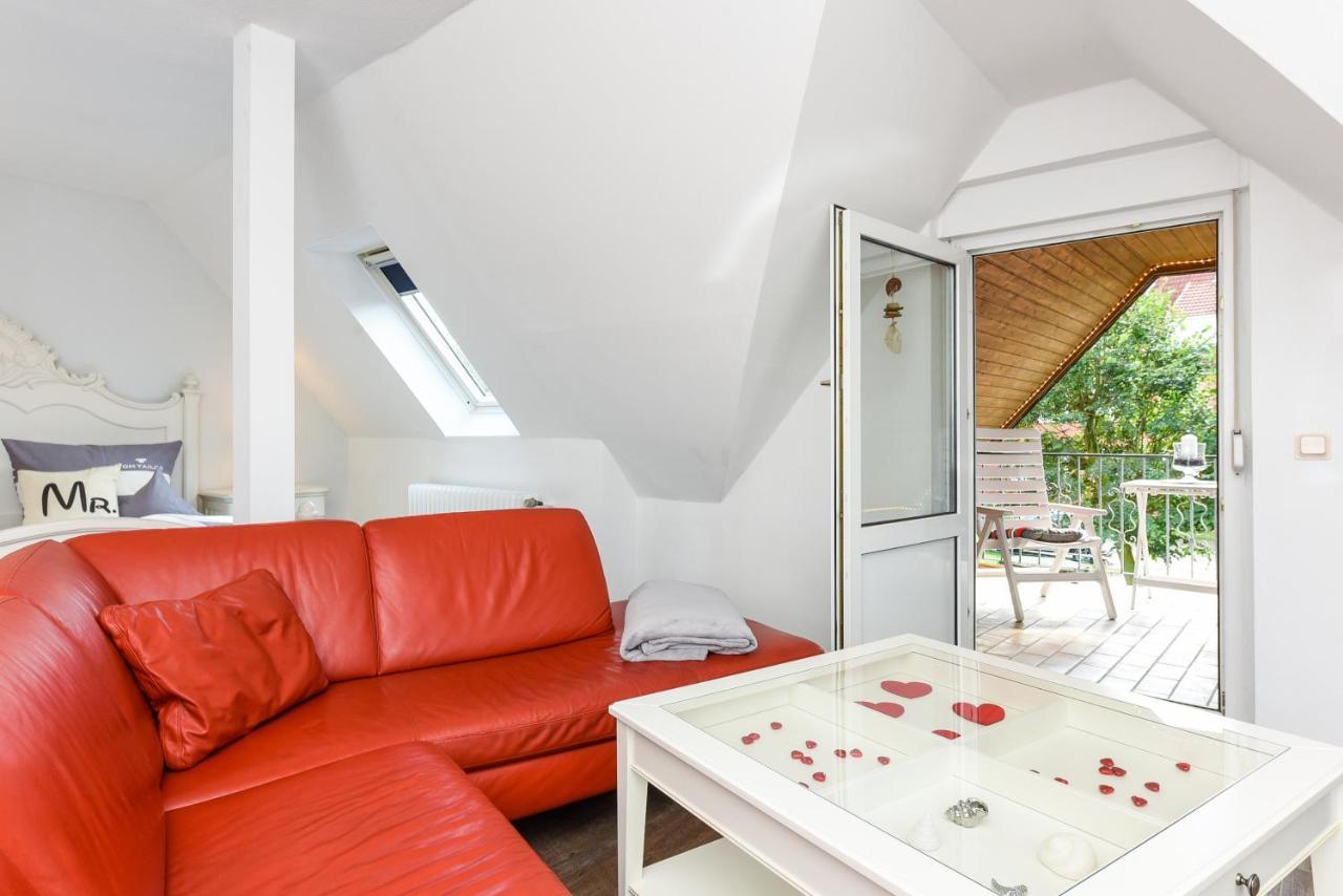 Ferienwohnungen Im Haus Ankerplatz Esens Zewnętrze zdjęcie